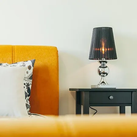 Artsy Old Town Apartment Bukarest