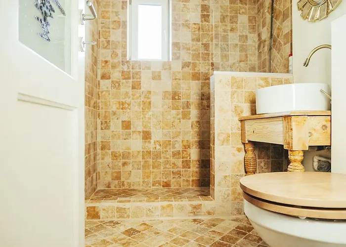 Artsy Old Town شقة