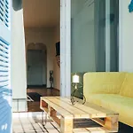 Artsy Old Town Apartament *